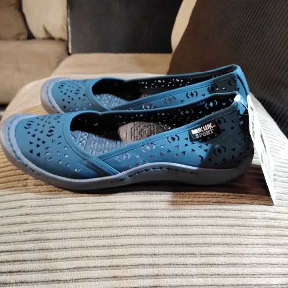 Muk Luk Sport Turquoise Women's Shoes - Picture 4 of 6